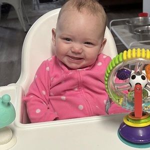 Meet your Posher, Charlotte